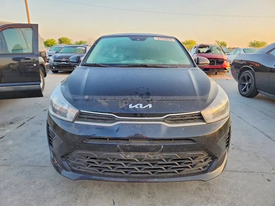 2022 KIA RIO LX  