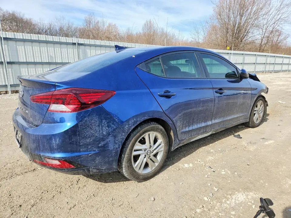 2019 HYUNDAI ELANTRA SEL  
