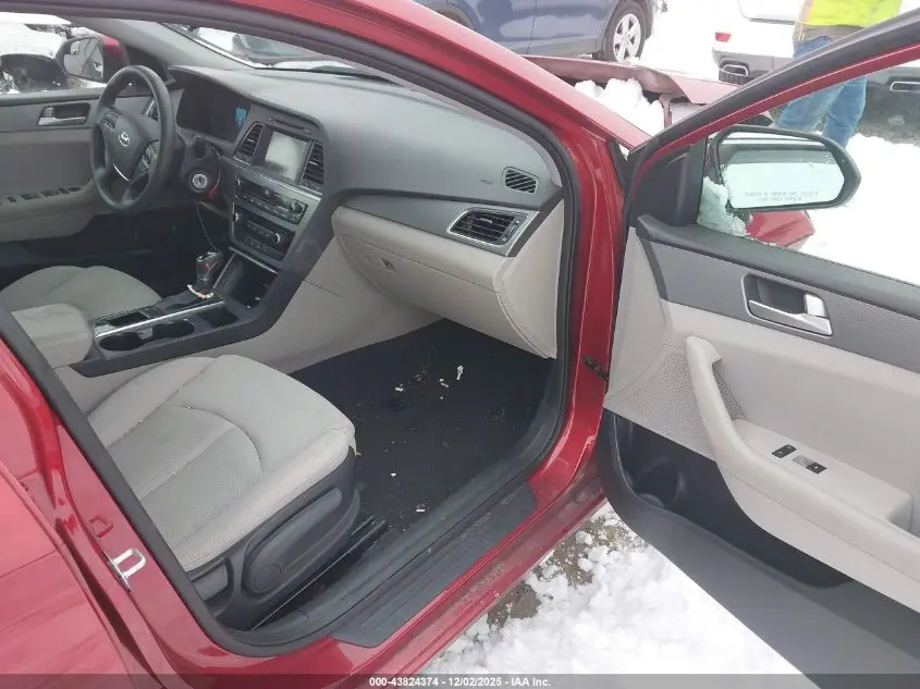 2016 HYUNDAI SONATA SE