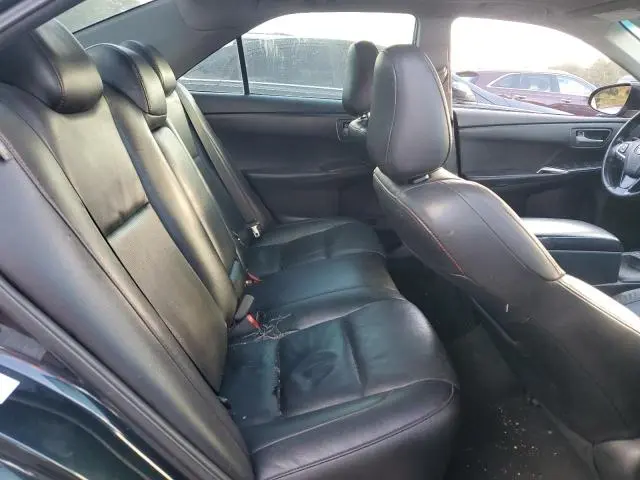 2016 TOYOTA CAMRY LE  