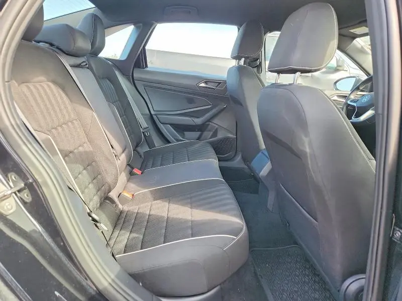 2024 VOLKSWAGEN JETTA SPORT  