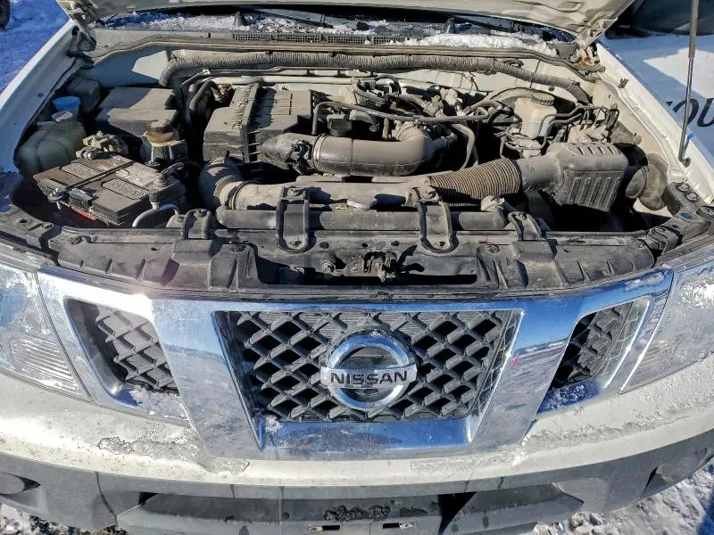 2014 NISSAN FRONTIER S  