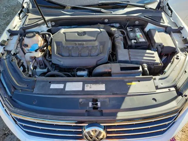 2019 VOLKSWAGEN PASSAT WOLFSBURG  