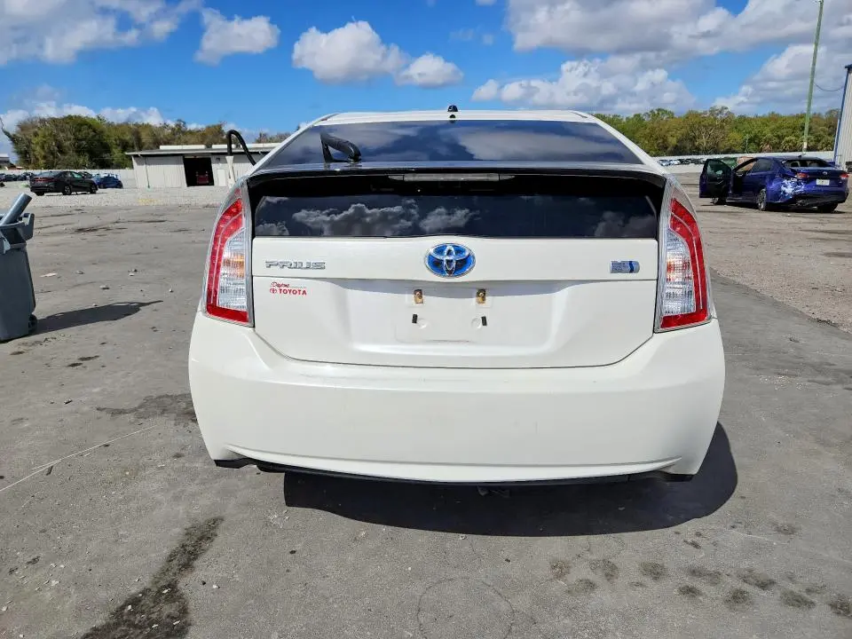 2013 TOYOTA PRIUS TWO  