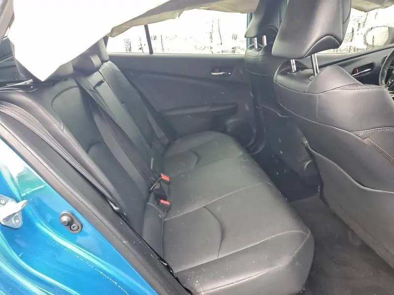 2020 TOYOTA PRIUS LE  