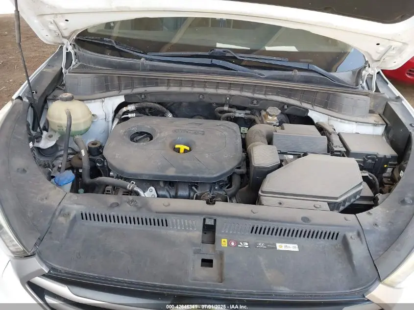 2017 HYUNDAI TUCSON SE
