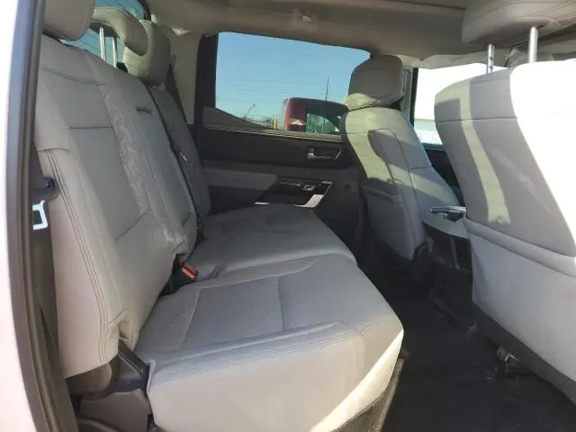 2024 TOYOTA TUNDRA CREWMAX LIMITED  