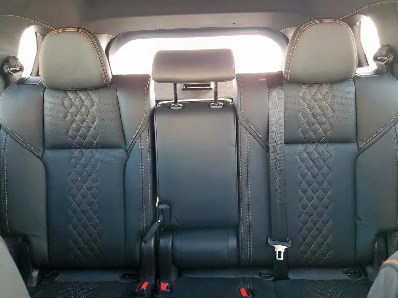 2023 MITSUBISHI OUTLANDER SEL  