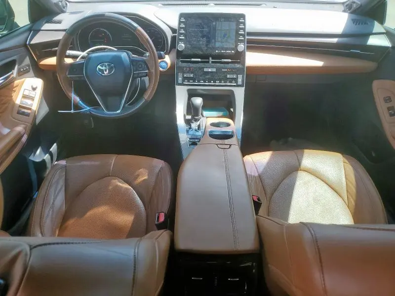 2019 TOYOTA AVALON XLE  