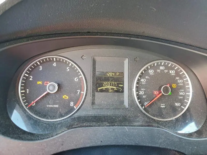 2012 VOLKSWAGEN JETTA SE  