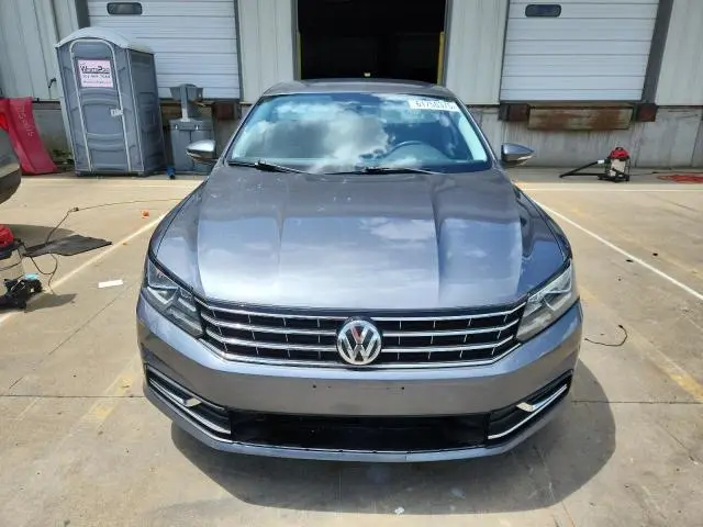 2017 VOLKSWAGEN PASSAT S  