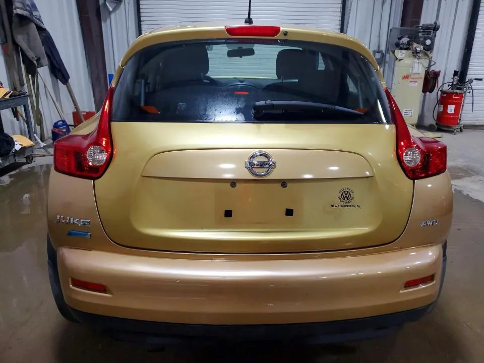 2013 NISSAN JUKE S  