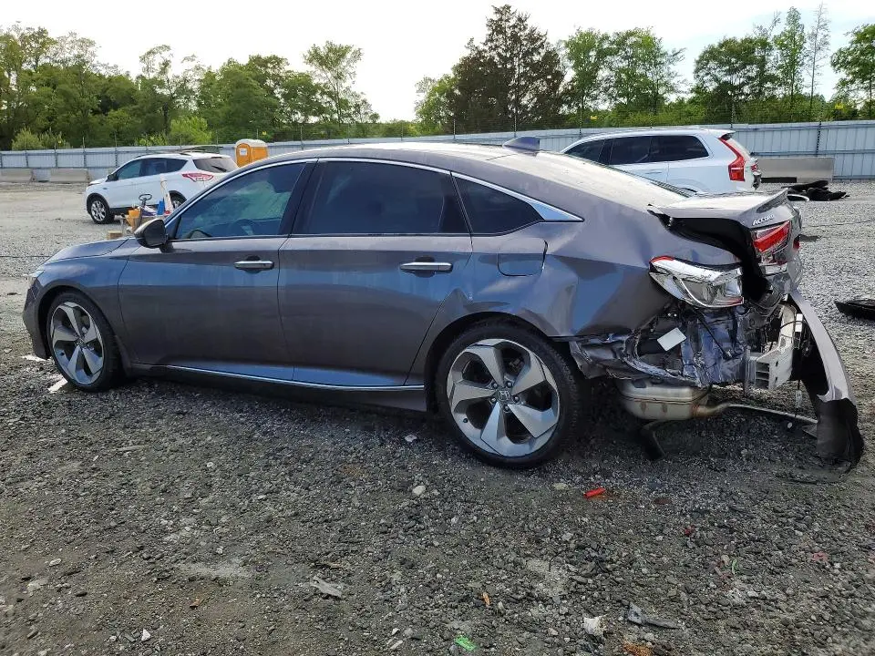 2018 HONDA ACCORD TOURING  