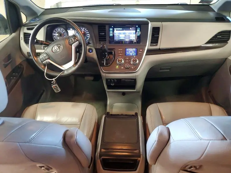2015 TOYOTA SIENNA XLE 7-PASSENGER  