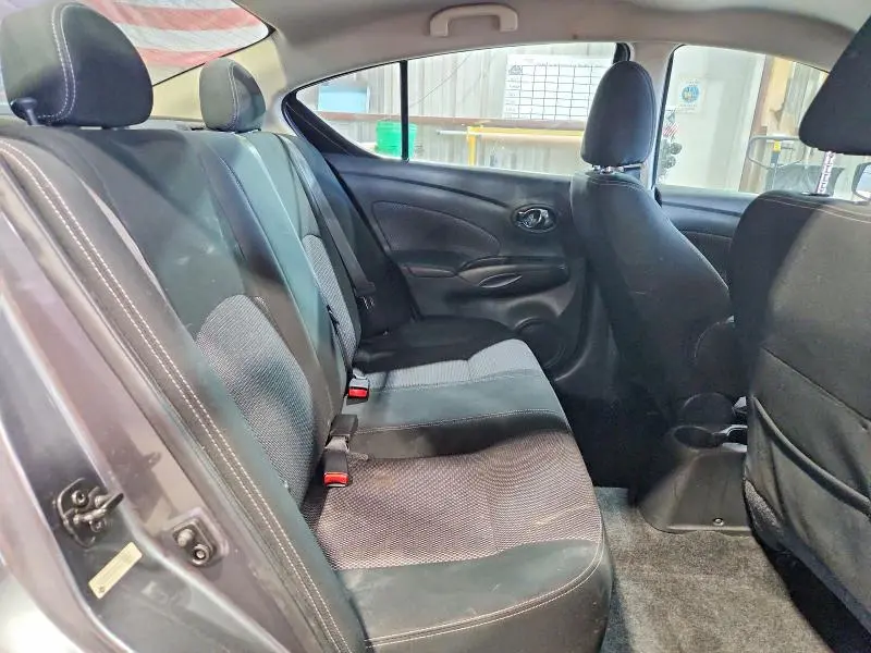 2018 NISSAN VERSA SV  