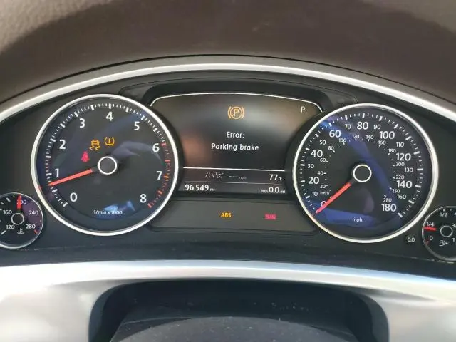 2016 VOLKSWAGEN TOUAREG SPORT  
