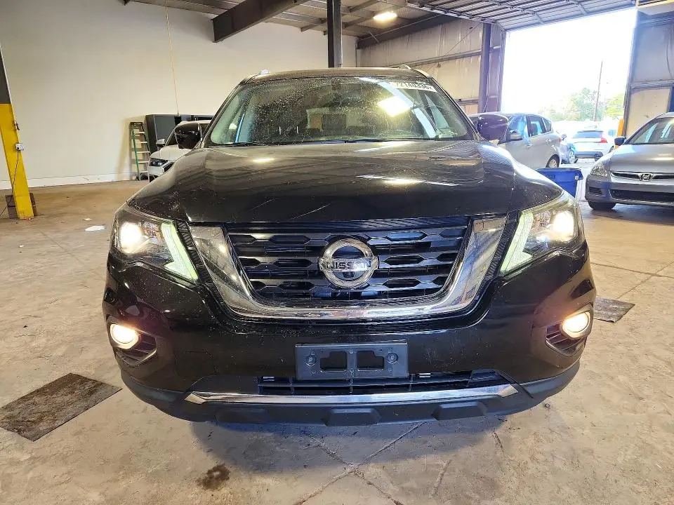 2018 NISSAN PATHFINDER SL  