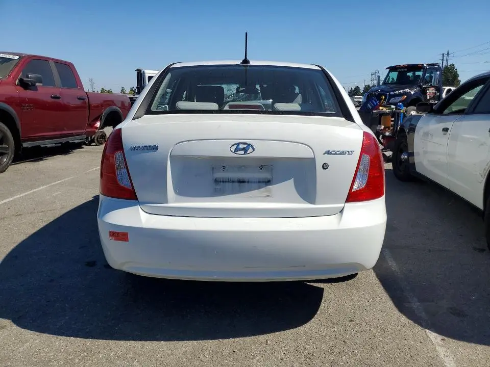 2011 HYUNDAI ACCENT GLS  
