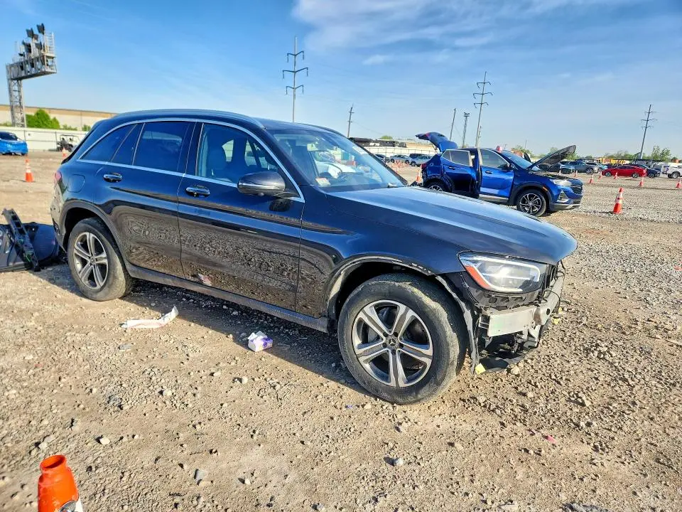 2020 MERCEDES-BENZ GLC 300 4MATIC  