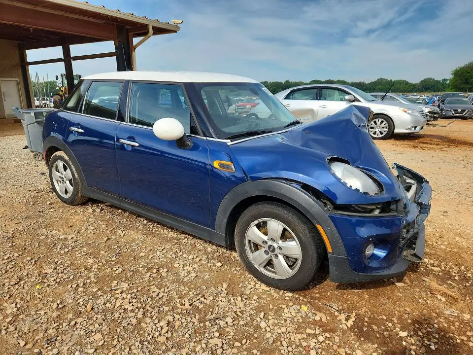 2016 MINI COOPER   