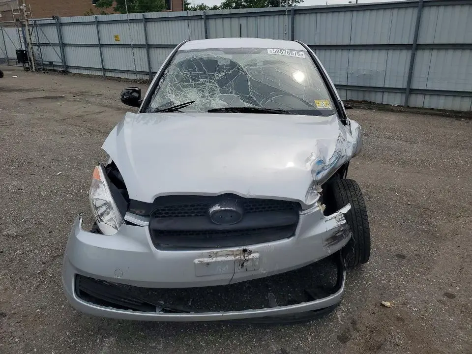 2011 HYUNDAI ACCENT GL  