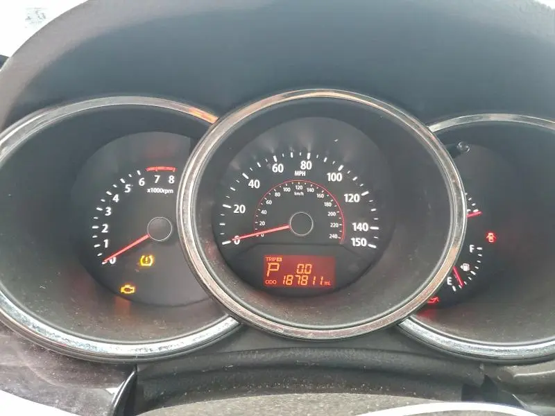 2012 KIA SORENTO BASE  