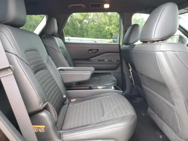 2025 NISSAN PATHFINDER ROCK CREEK  