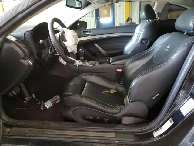 2011 INFINITI G37   