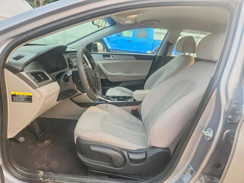 2017 HYUNDAI SONATA SE  