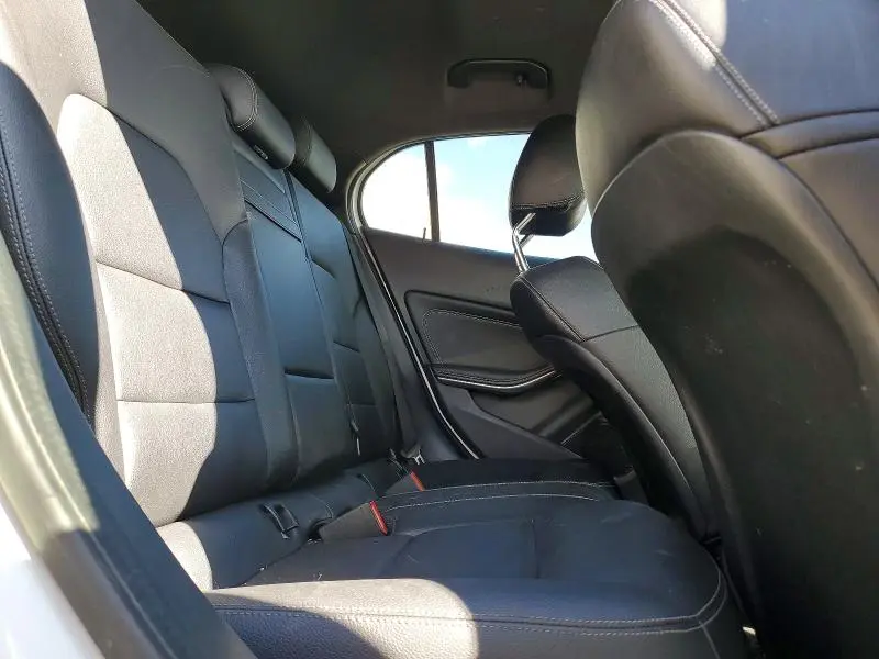 2020 MERCEDES-BENZ GLA 250  