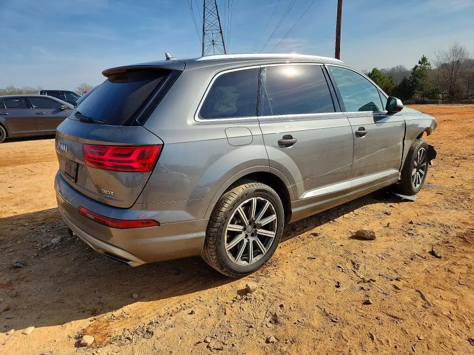 2017 AUDI Q7 PRESTIGE  