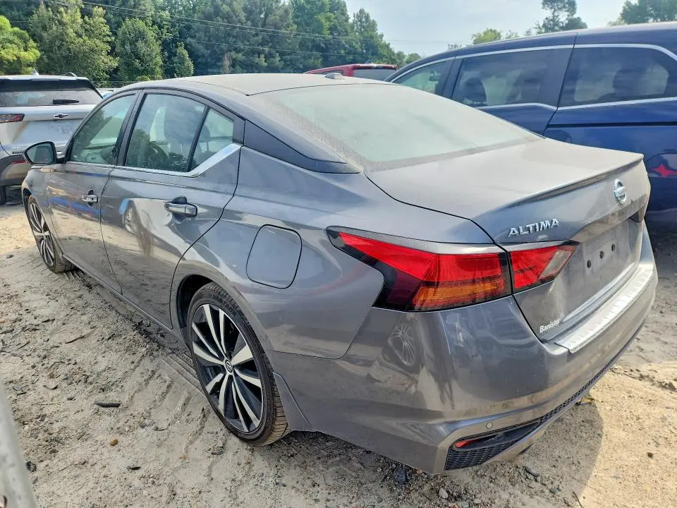 2020 NISSAN ALTIMA SR  