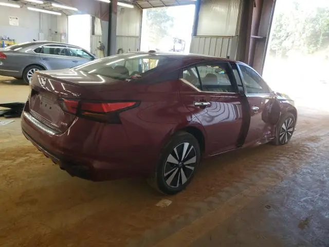 2021 NISSAN ALTIMA SV  