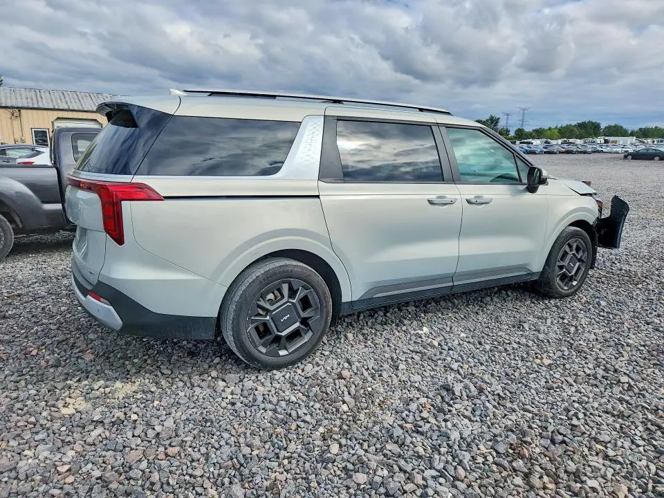 2025 KIA CARNIVAL EX  