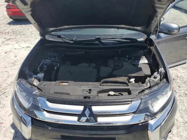 2016 MITSUBISHI OUTLANDER SE  