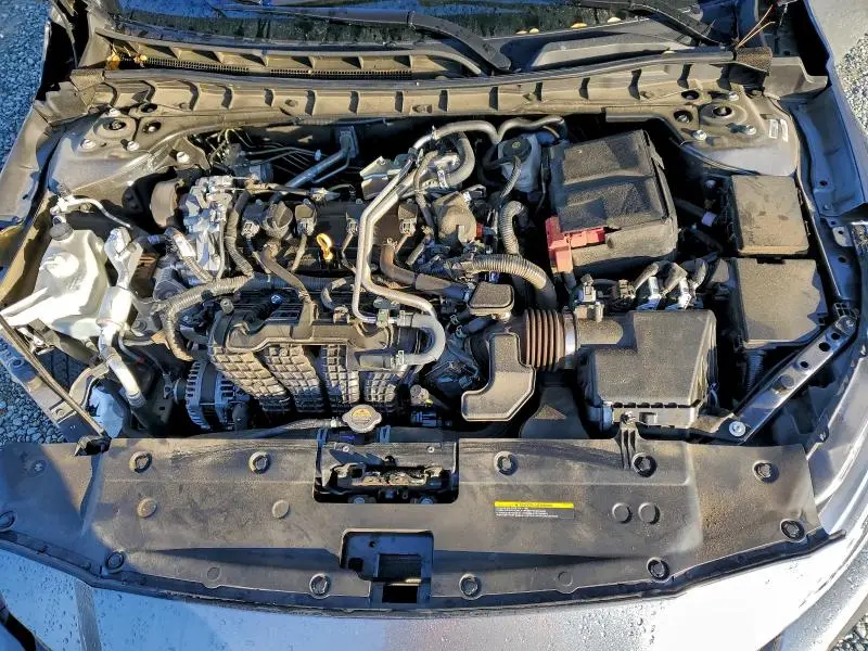 2021 NISSAN ALTIMA SR  