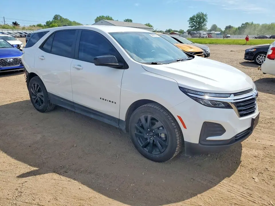 2024 CHEVROLET EQUINOX LS  