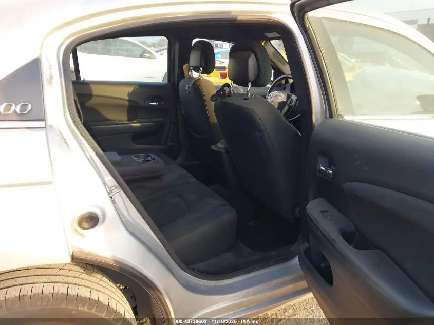 2011 CHRYSLER 200 TOURING