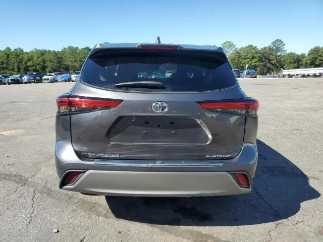 2022 TOYOTA HIGHLANDER PLATINUM  