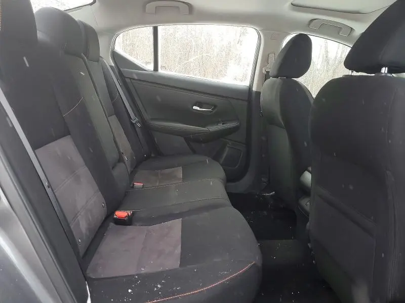 2022 NISSAN SENTRA SR  