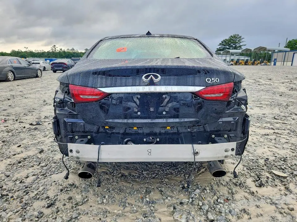 2023 INFINITI Q50 LUXE  
