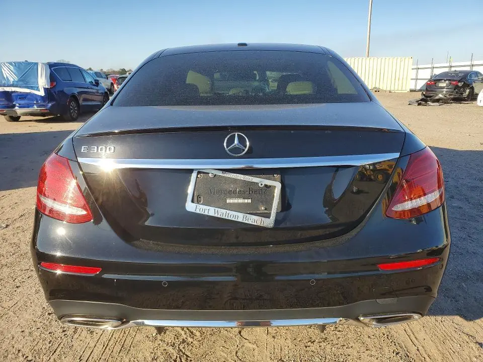2017 MERCEDES-BENZ E 300  