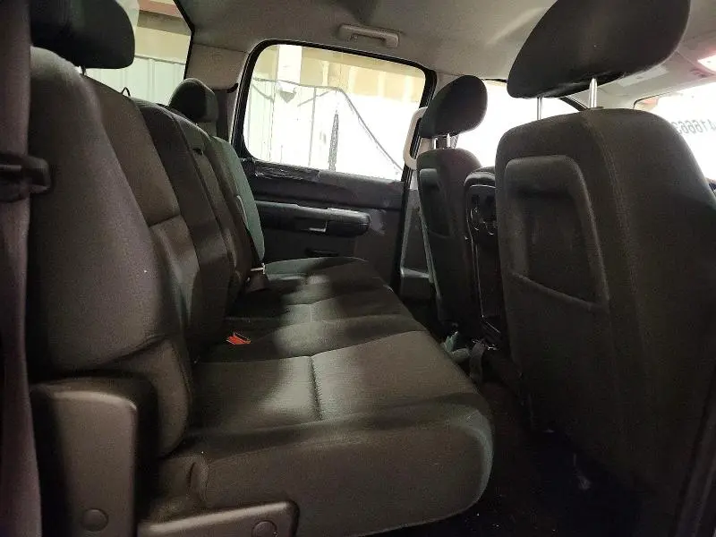 2011 CHEVROLET SILVERADO K1500 LS  