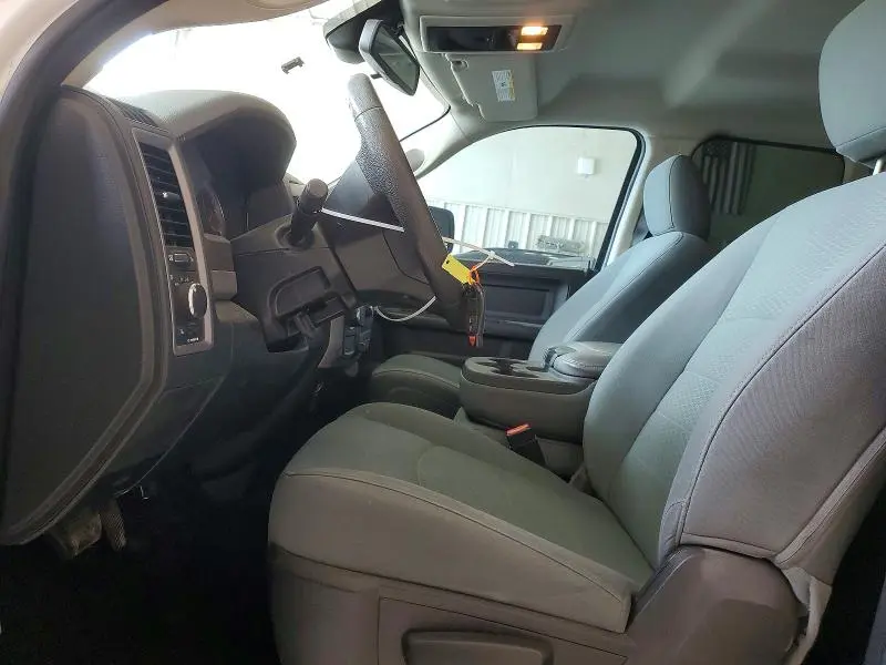 2016 RAM 1500 ST  