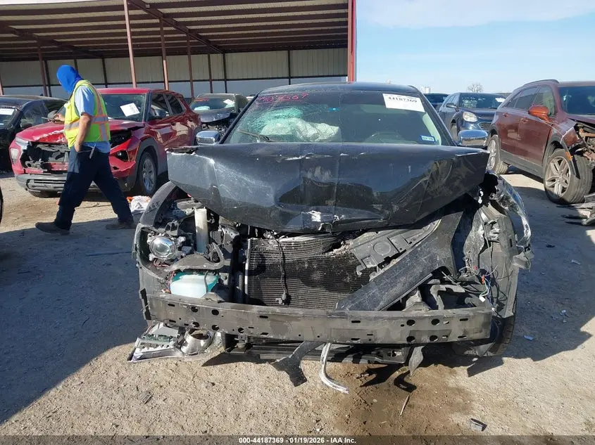 2019 CHRYSLER 300 LIMITED