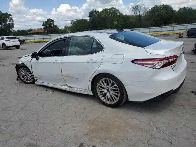 2020 TOYOTA CAMRY XLE  