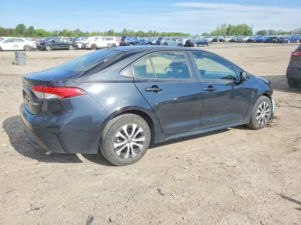 2022 TOYOTA COROLLA LE  