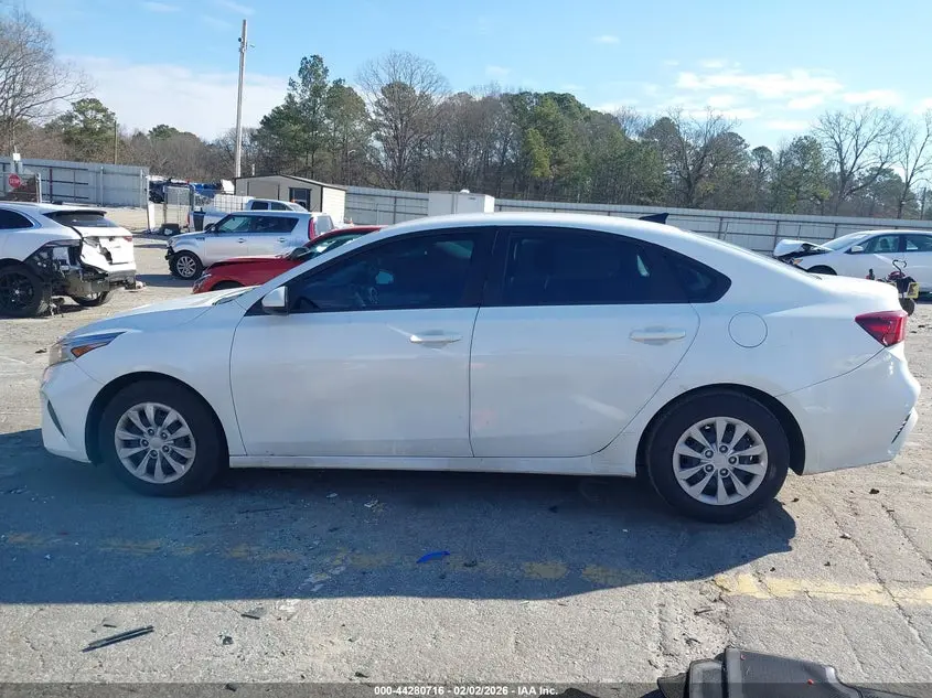 2024 KIA FORTE LX