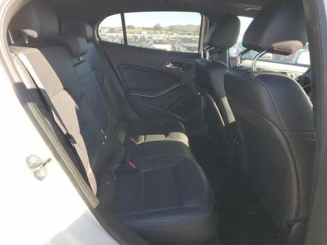 2019 MERCEDES-BENZ GLA 250 4MATIC  