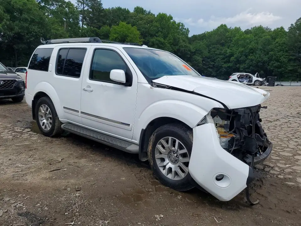2012 NISSAN PATHFINDER S  